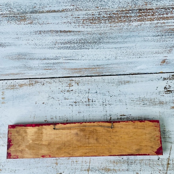 *Old Glory With Star Distressed Barnwood Sign - Picture 8 of 10